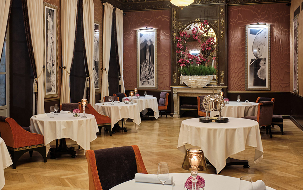 Bordeaux gastronomique : Les meilleures tables de la ville pour un dîner mémorable